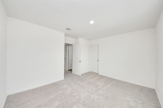 Building Photo - 10302 Florance Spring Dr