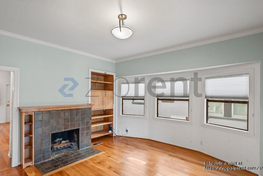 Building Photo - 4151 Manila Ave