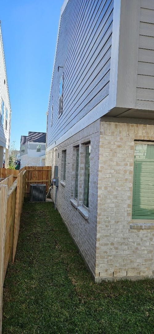 Building Photo - 17207 Walden Lk Ln