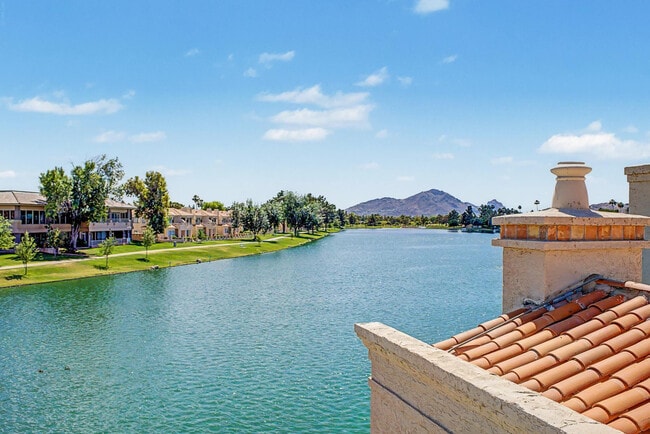 Building Photo - 8407 E Del Camino Dr