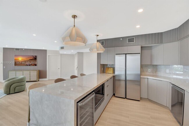 Building Photo - 3370 Hidden Bay Dr