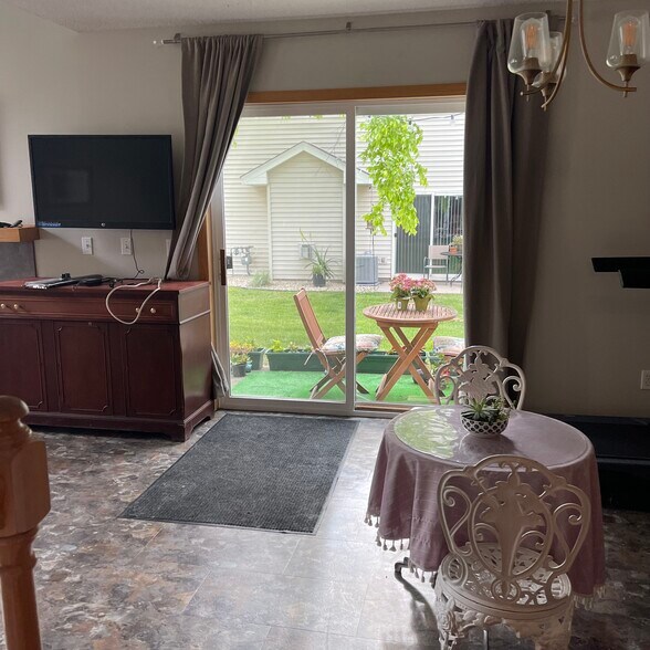 Building Photo - 5420 Fawn Meadow Curv SE