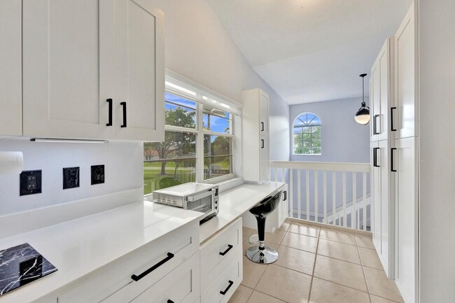 Building Photo - 7669 Springwater Pl