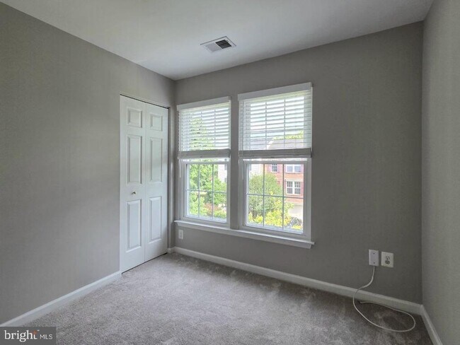 Building Photo - 4613 Ripley Manor Terrace