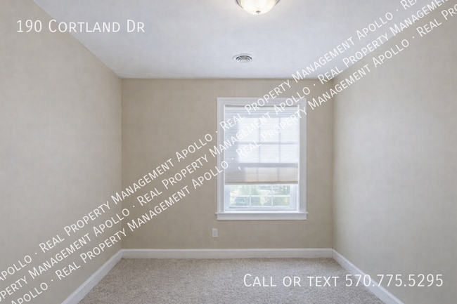 Building Photo - 190 Cortland Dr
