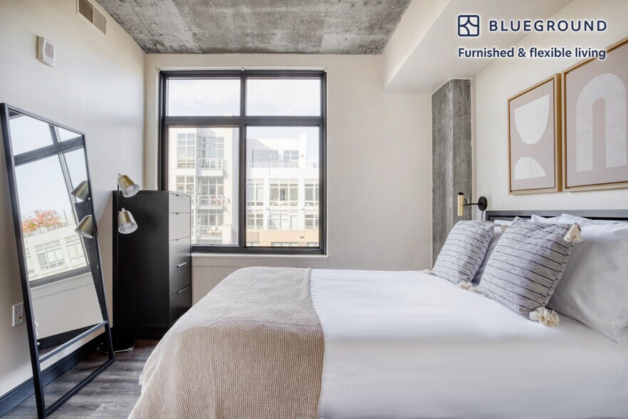 Building Photo - 625 H St NE