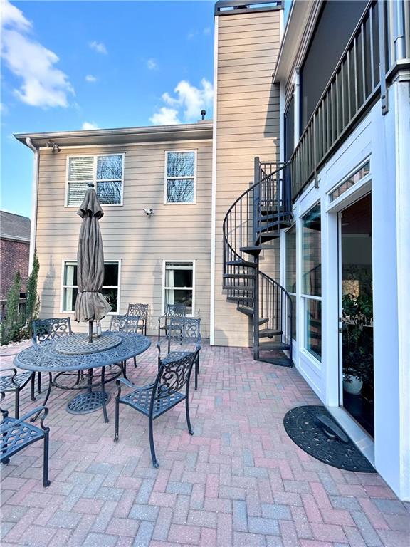 Building Photo - 1341 Chaplains View