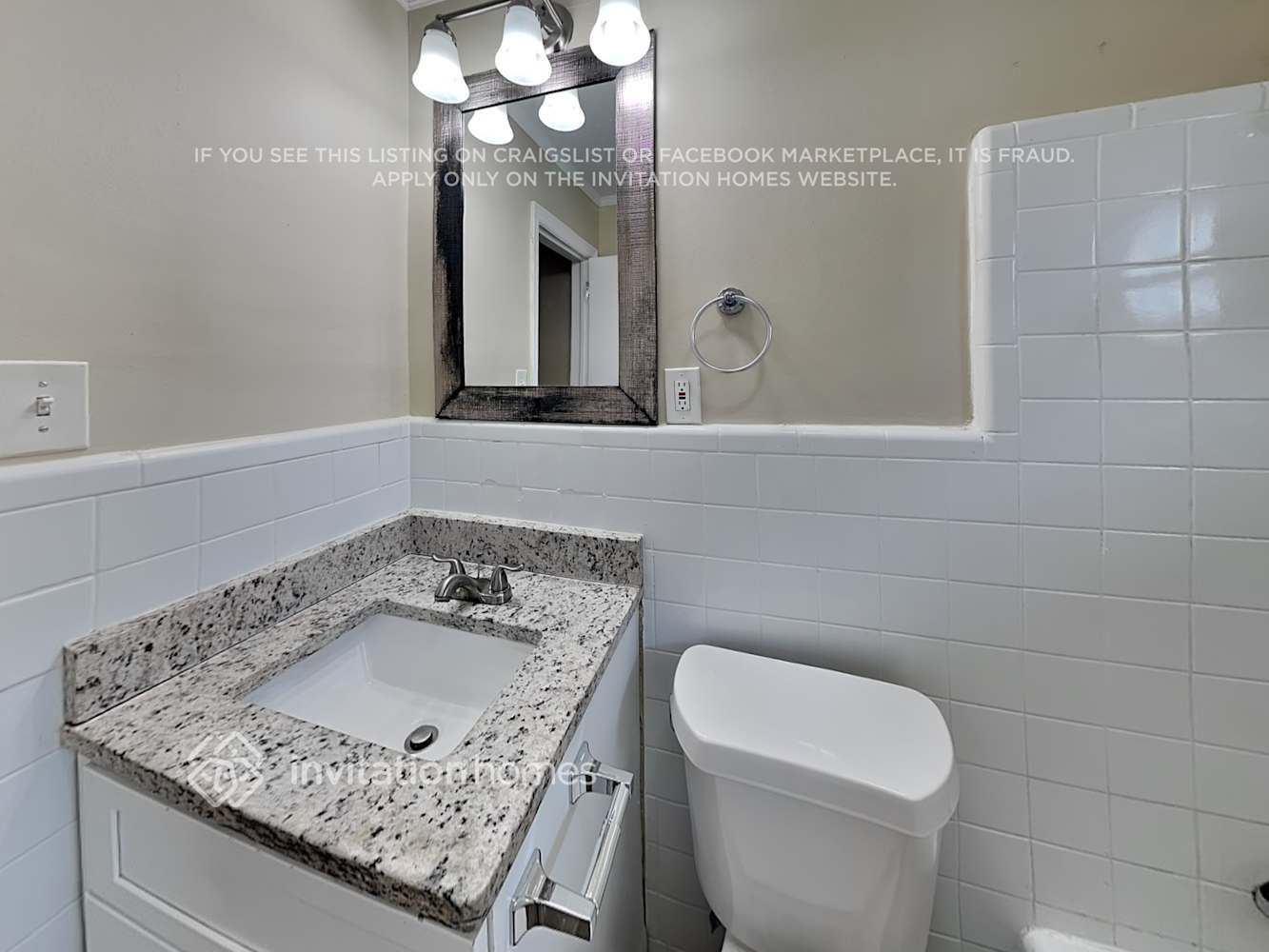 Building Photo - 8837 Elma St