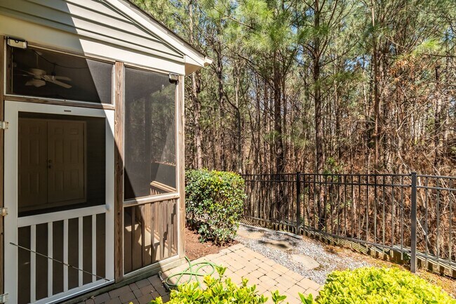 Building Photo - Available Now! Gorgeous, Well Upgraded 3 Bed / 2.5 Bath w/ First Floor Primary!