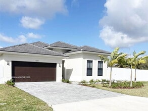 Building Photo - 32208 SW 194th Ct