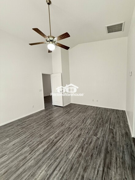 Building Photo - 18526 N 20th Pl