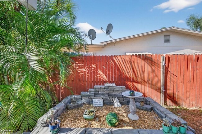 Building Photo - 2444 34th Ave N