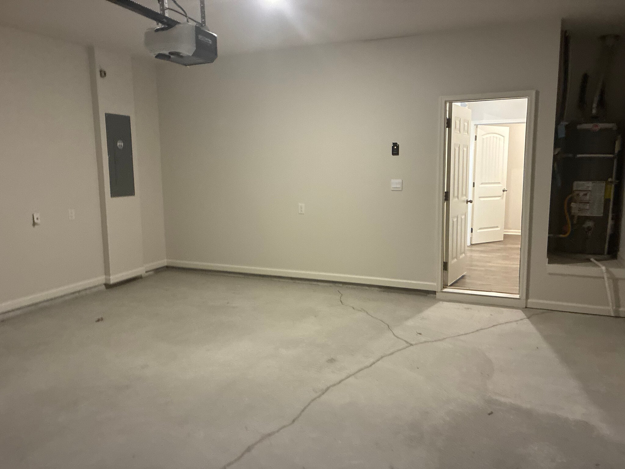 Building Photo - Room in Townhome on Poppy Ct