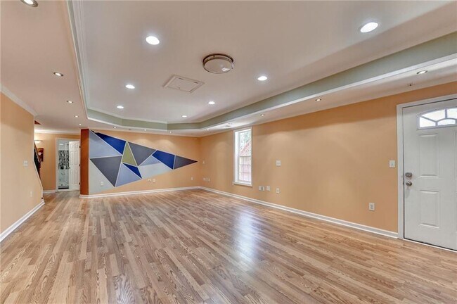 Building Photo - 770 Pimlicon Pl