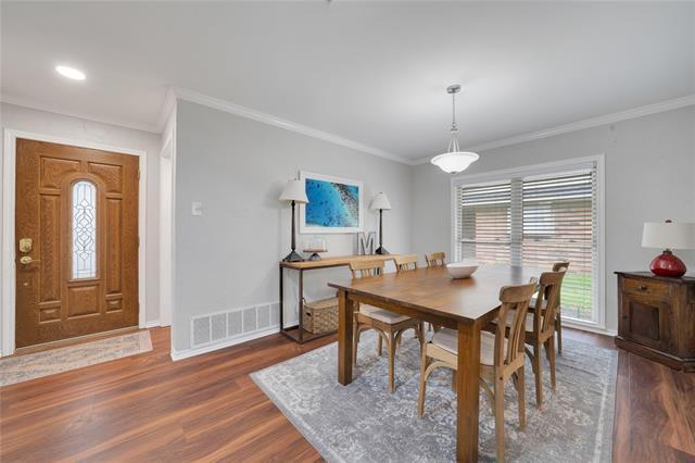 Building Photo - 2227 Timberwood