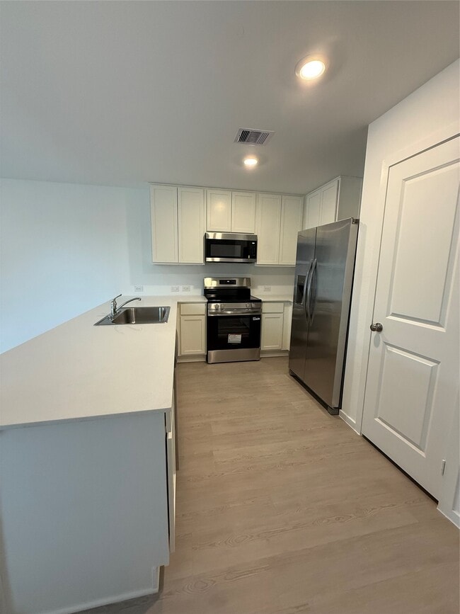 Building Photo - 18753 Loom dr