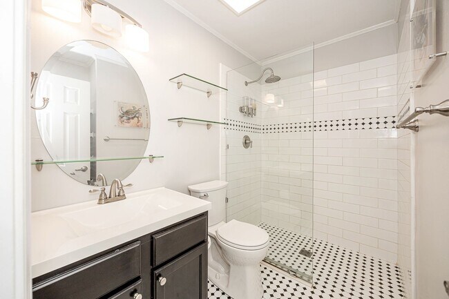 Building Photo - Harbor Landing rental with boat slip, great amenities, and a gated waterfront community lifestyle.