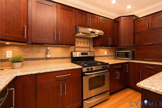 Building Photo - 11320 Sadler Oaks Dr