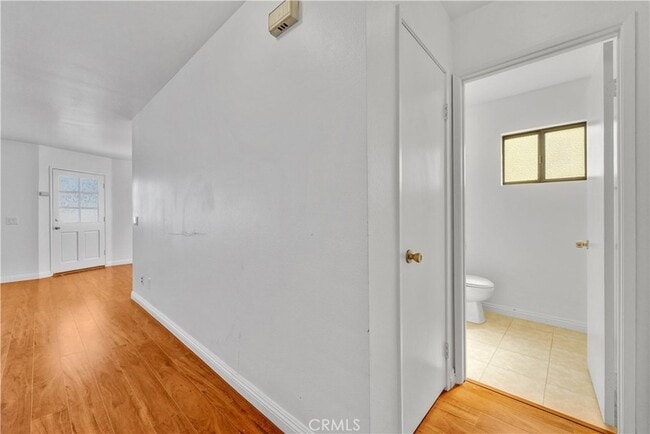 Building Photo - 5422 Chippewa Ct