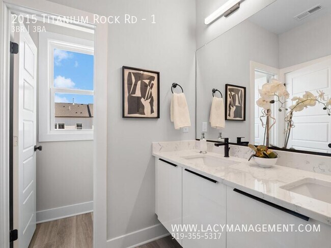 Building Photo - 2015 Titanium Rock Rd