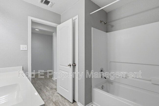 Building Photo - 1426 Cutler Bay