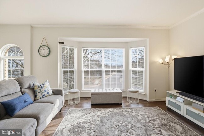 Building Photo - 18525 Sierra Springs Square