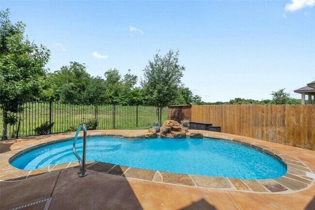 Building Photo - 12900 Mission River Dr
