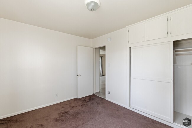 Building Photo - 3757 Glendon Ave