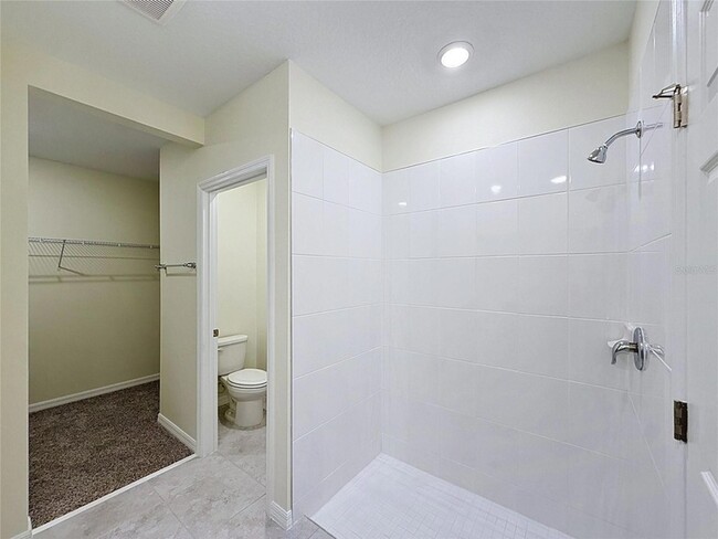 Building Photo - 520 Kennedy Dr