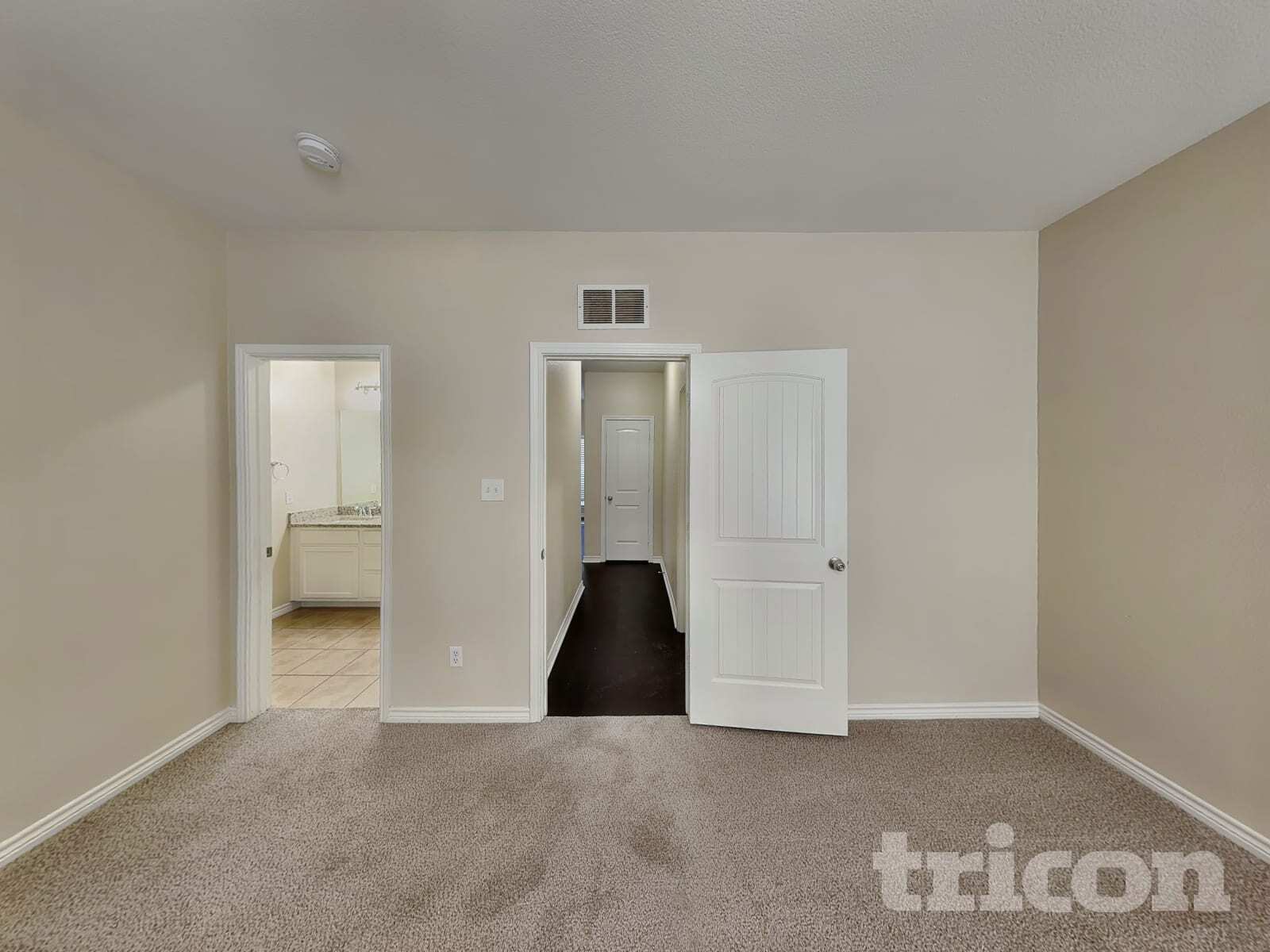 Building Photo - 214 Bob White Dr