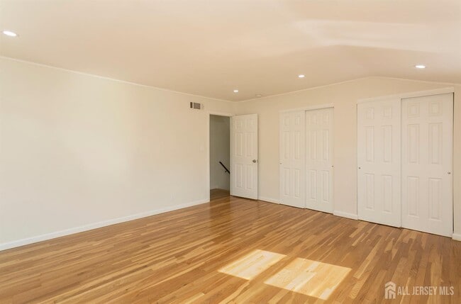 Building Photo - 40 Essex Ave