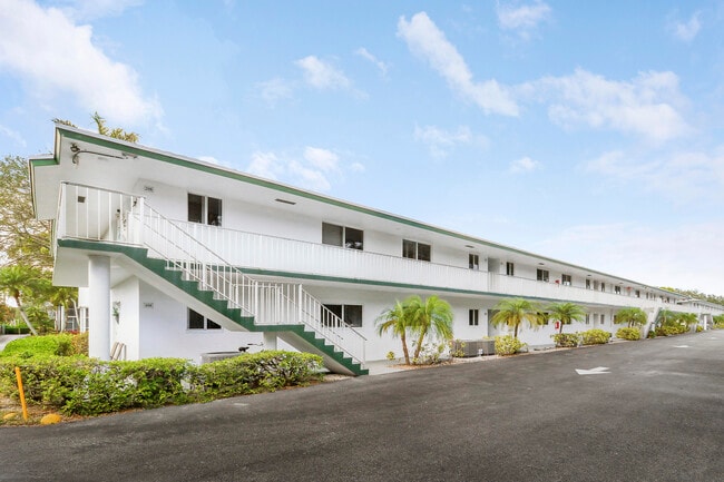 Building Photo - 1 Garden St