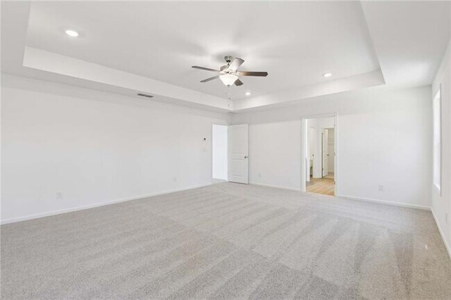 Building Photo - 64 Silverleaf Trl