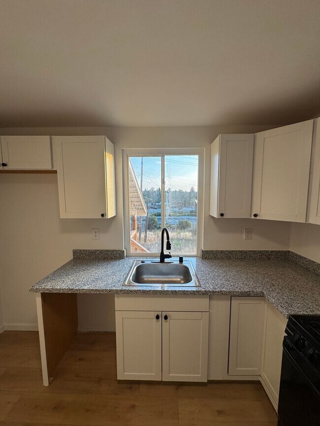 Building Photo - Charming 2BR House in Vallejo