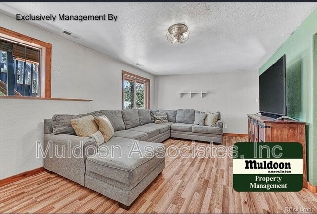 Building Photo - 143 Stonehenge Dr