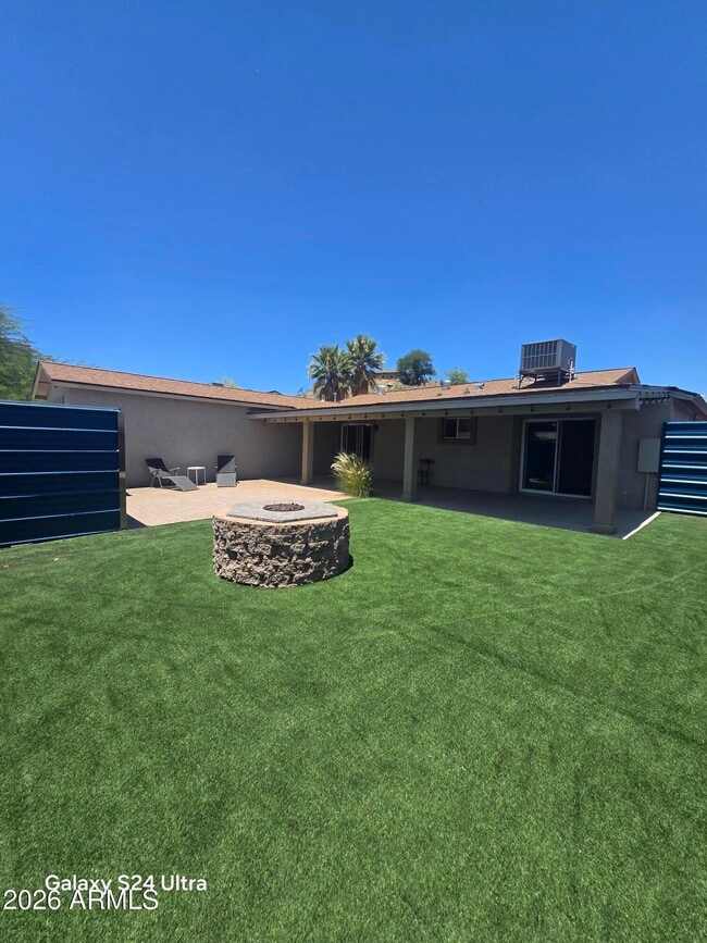 Building Photo - 1133 E Butler Dr