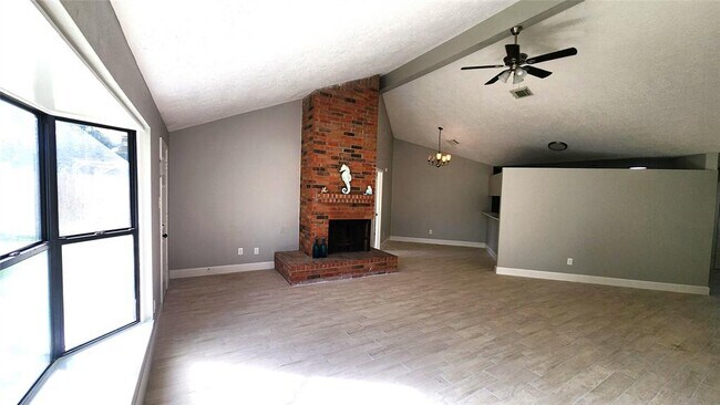 Building Photo - 16727 Carrack Turn Dr