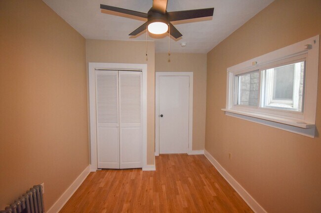 Building Photo - RALL202