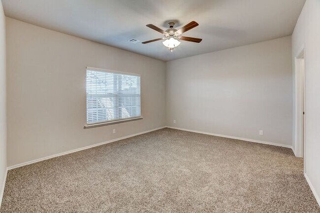 Building Photo - 3/2/2 Brand New Luxury Patio Home