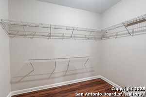Building Photo - 736 Guna Dr