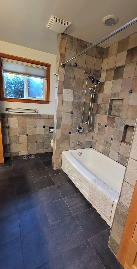 Building Photo - Gorgeous 4-bedroom home including a Two Car Garage and Spacious Backyard with a Shaded Patio