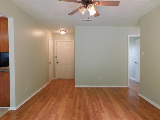 Building Photo - 119 Bluebird Cir