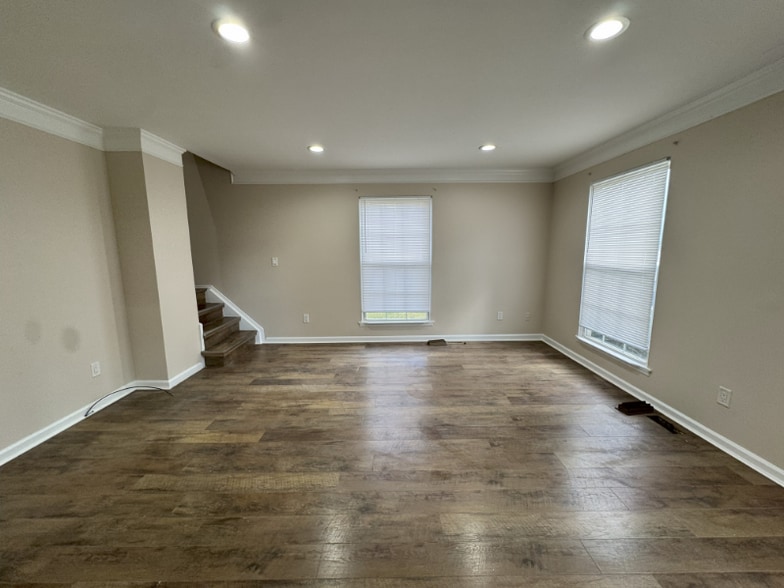 Building Photo - 8945 Shawn Dr