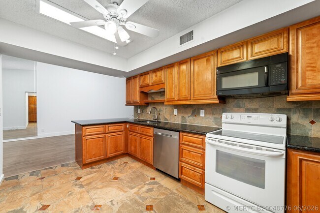 Building Photo - 3151 Leewood Terrace