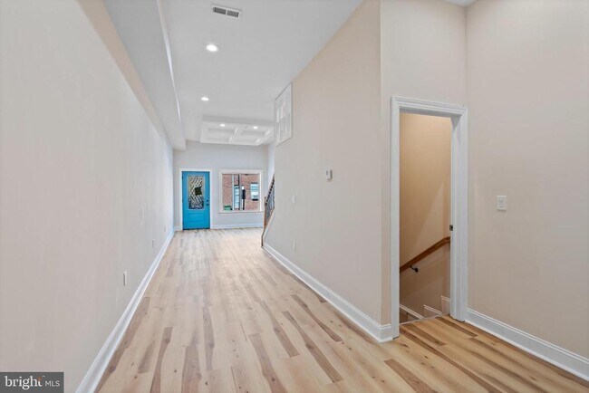 Building Photo - 919 Stiles St