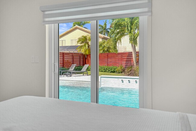Building Photo - 11175 Jasmine Hill Cir