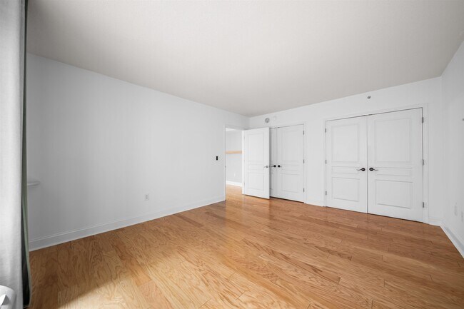 Building Photo - 4301 Park Ave