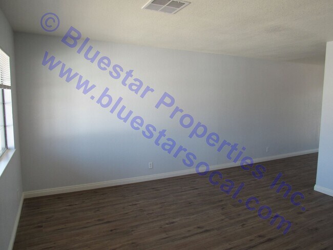 Building Photo - 12652K