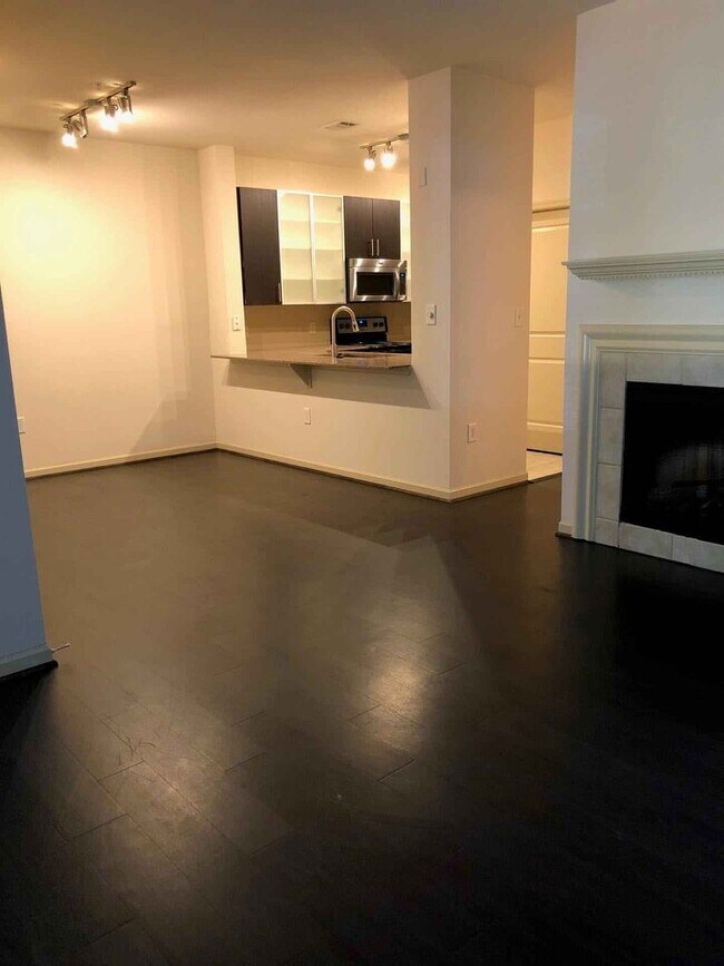 Building Photo - 4241 Summit Corner Dr