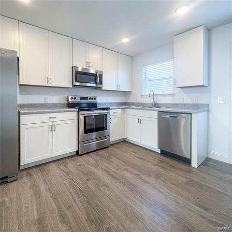 Building Photo - 115 Cardow Dr